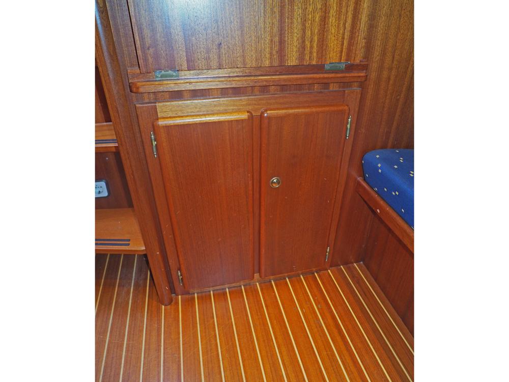 Cabin en avant, H&eacute;bergements
